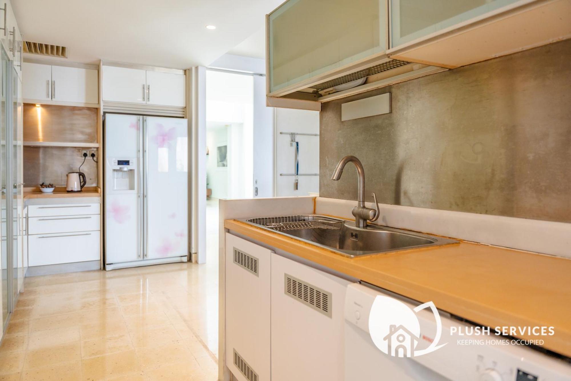 Damansara Heights By Plush * Kuala Lumpur