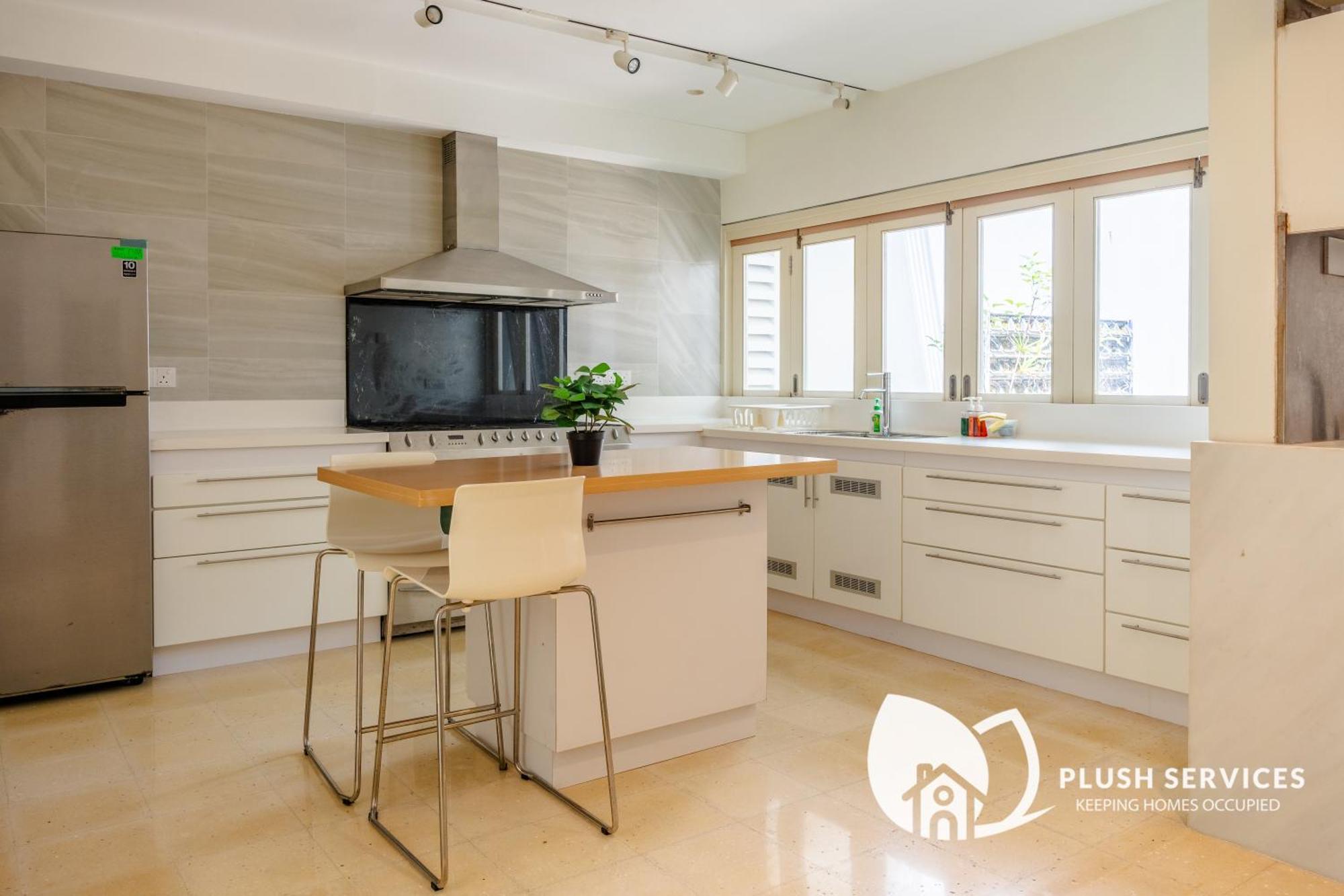 Pangsapuri Damansara Heights By Plush Kuala Lumpur